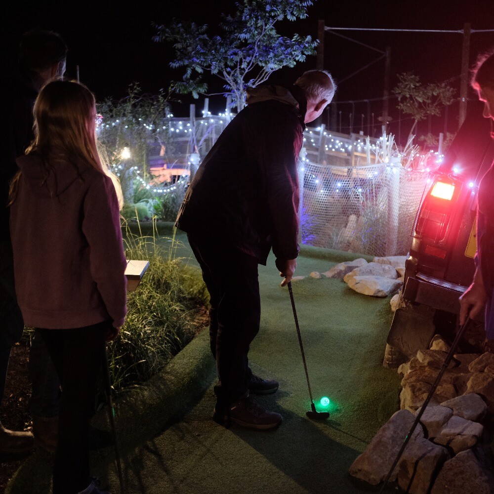 Aztec Adventure The Lost Valley Glow Golf