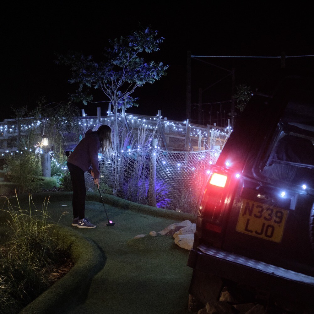 Aztec Adventure The Lost Valley Glow Golf