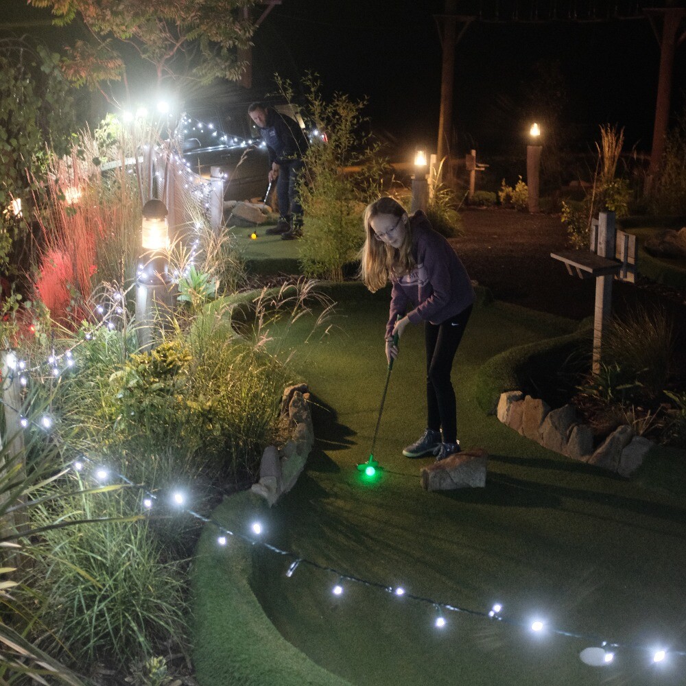 Aztec Adventure The Lost Valley Glow Golf