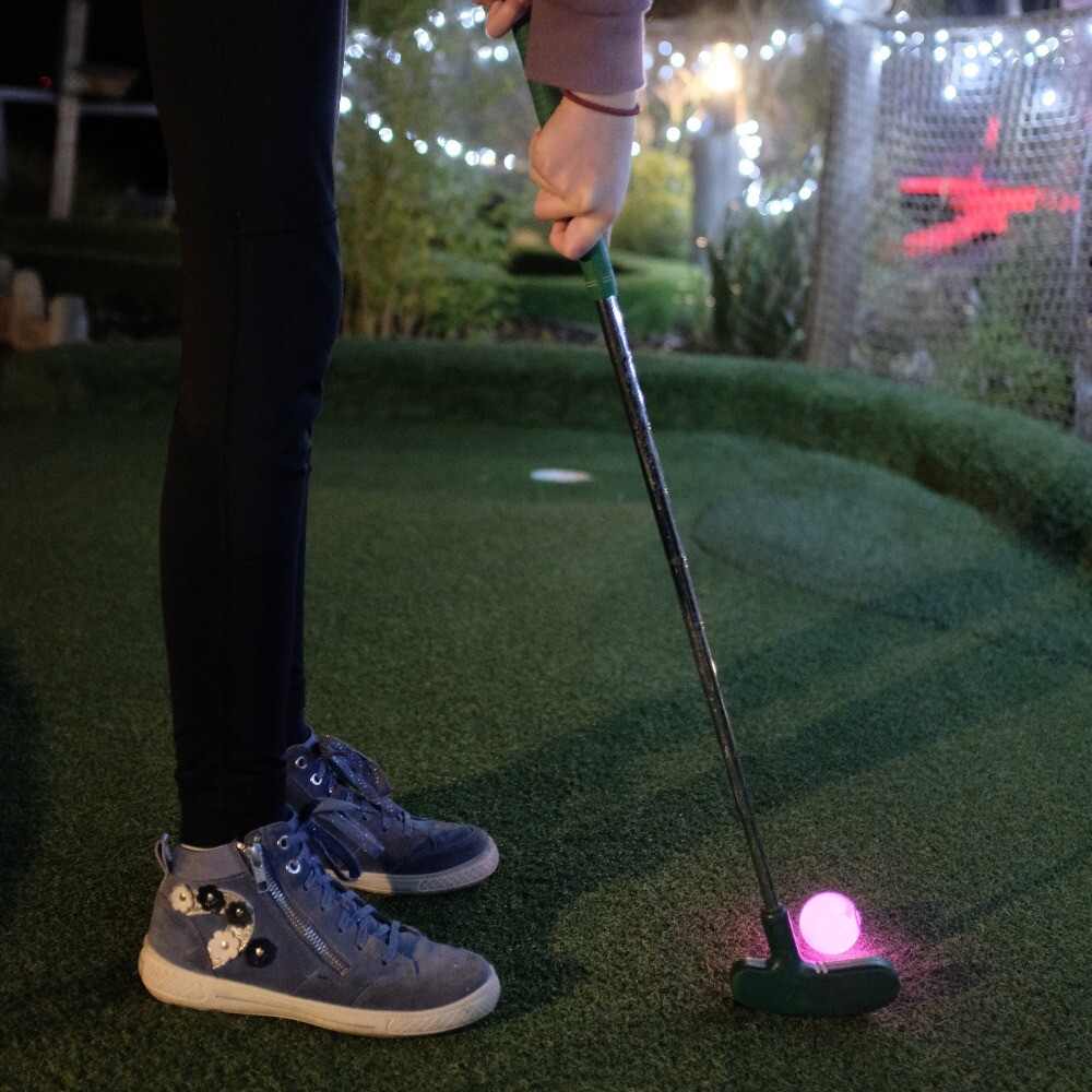 Aztec Adventure The Lost Valley Glow Golf